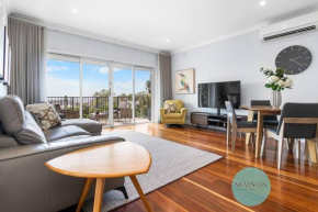 Stylish Sophistication with Leafy Newcastle Views!, Newcastle